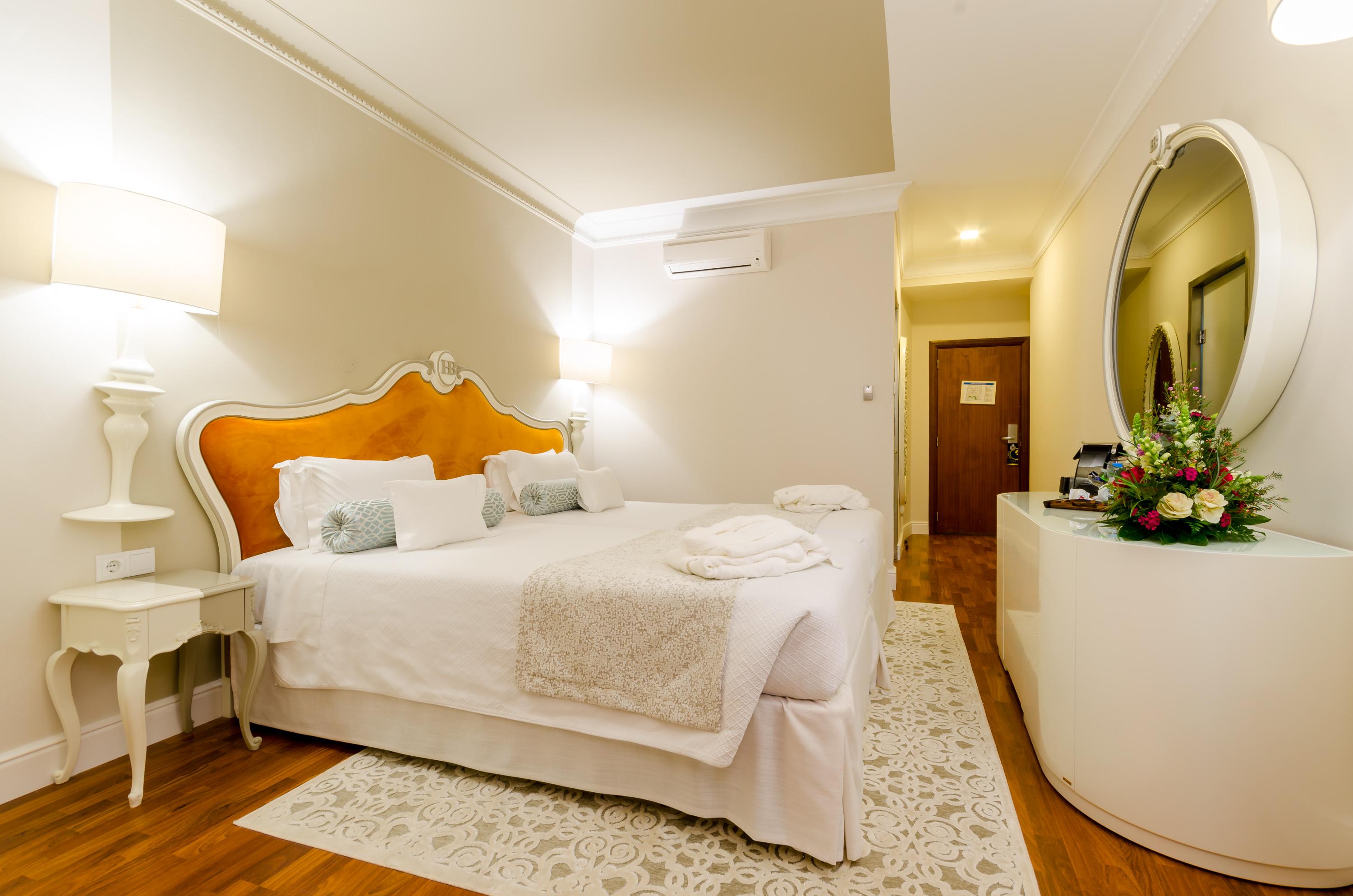 Hotel Borges Chiado Lisbon Bagian luar foto