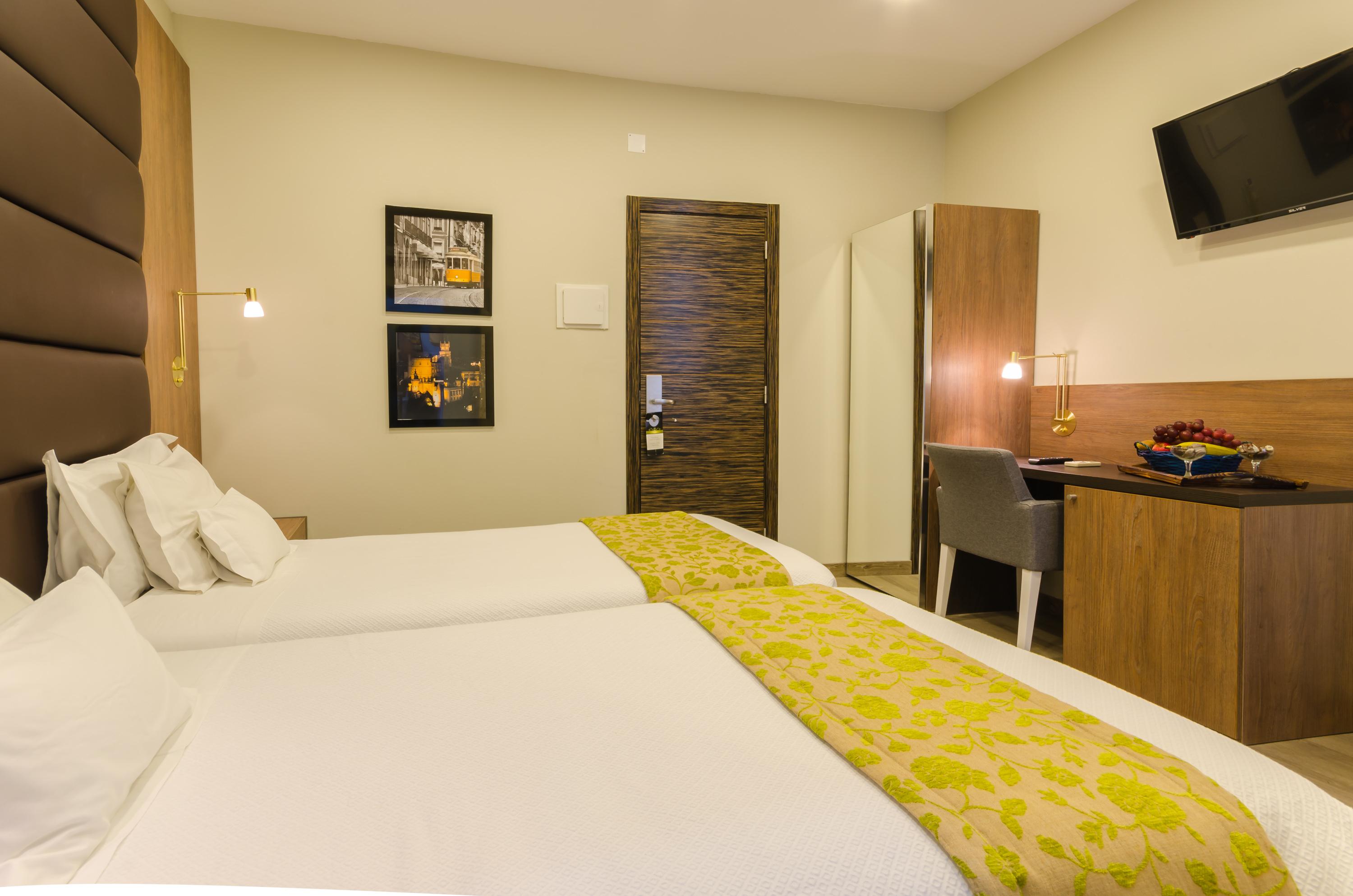 Hotel Borges Chiado Lisbon Bagian luar foto