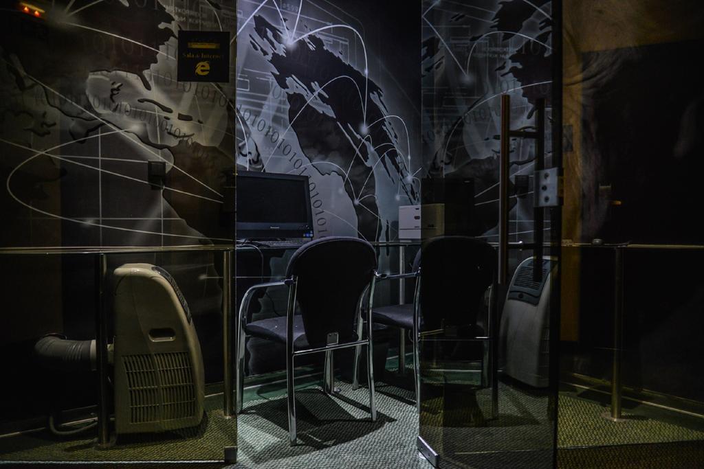 Hotel Borges Chiado Lisbon Bagian luar foto