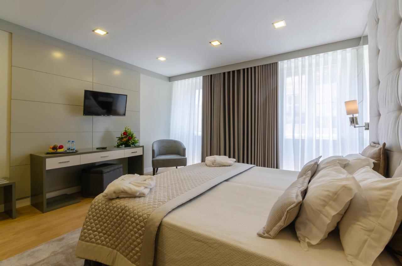 Hotel Borges Chiado Lisbon Bagian luar foto
