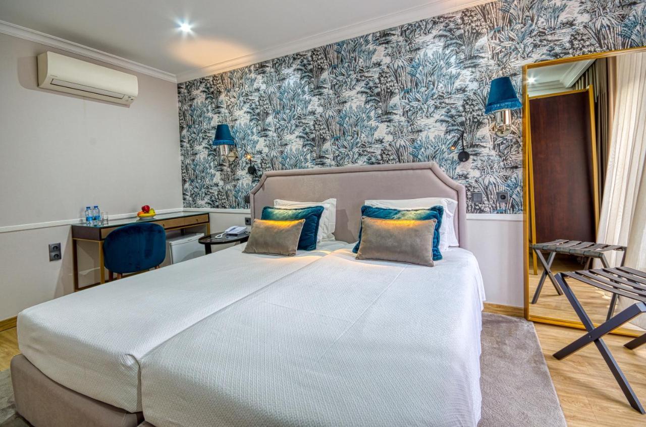 Hotel Borges Chiado Lisbon Bagian luar foto